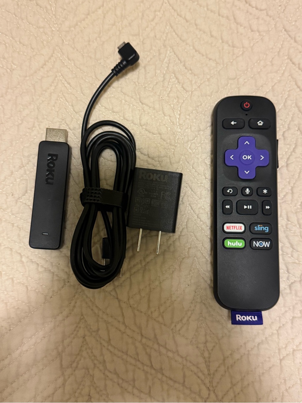 Roku Streaming Stick + Remote  CT37B2747504